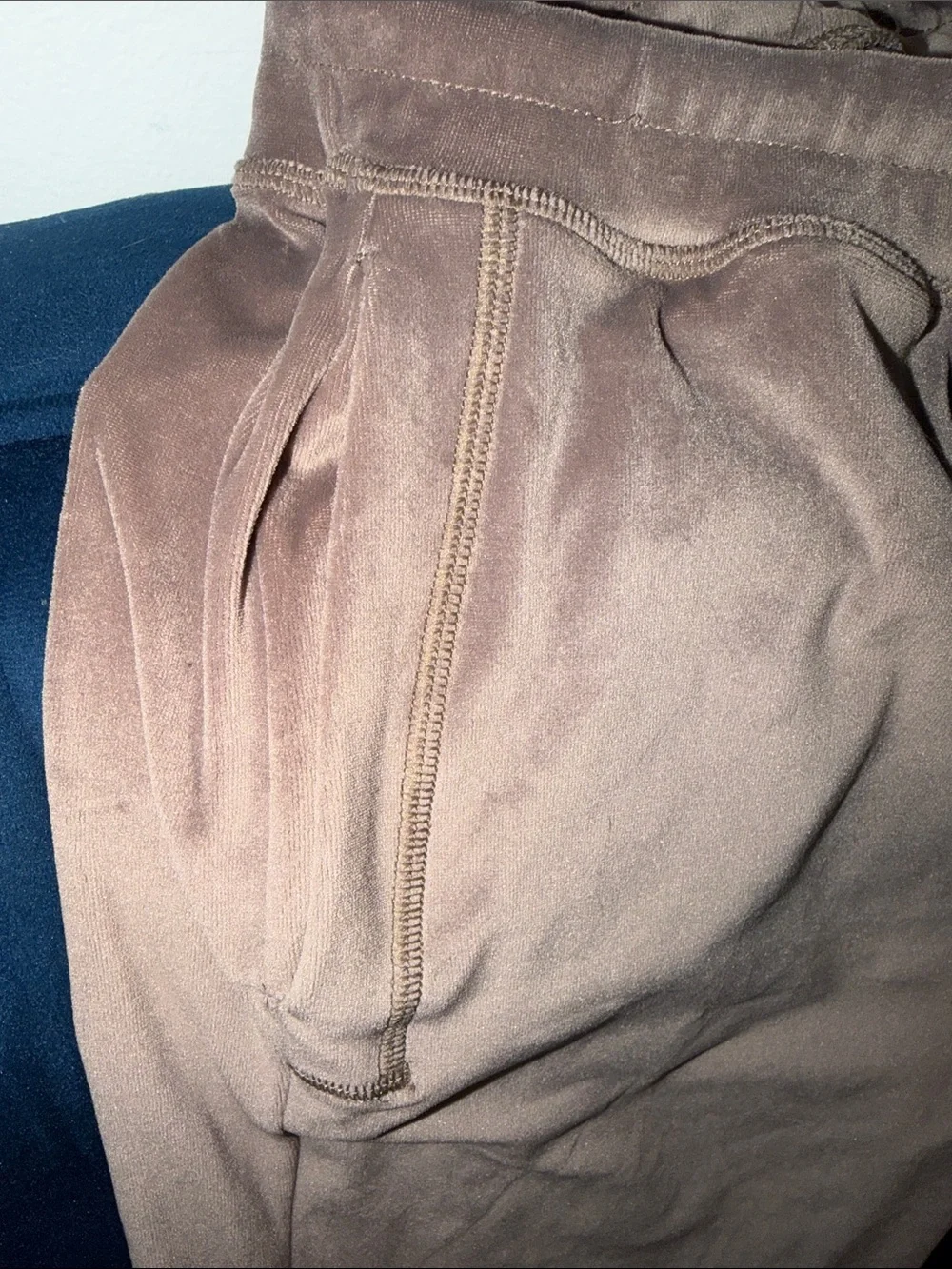 ALO Yoga women  Taupe Velour Joggers - Brown